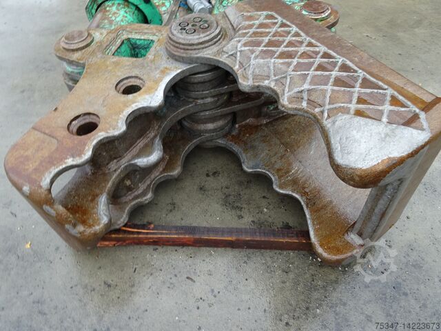 Sloopschaar Montabert DA370ME