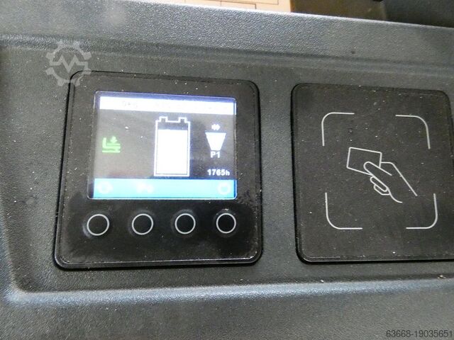 Viljuškari za taksije vozača Jungheinrich ERC 214 Z 115 - 360 ZZ