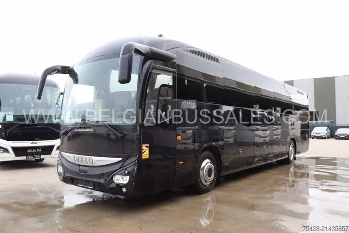 Långfärdsbuss Iveco MAGELYS PRO