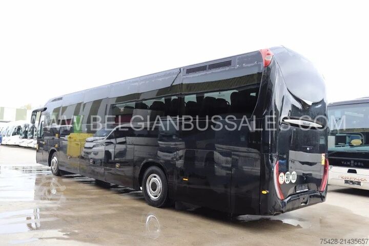 Långfärdsbuss Iveco MAGELYS PRO