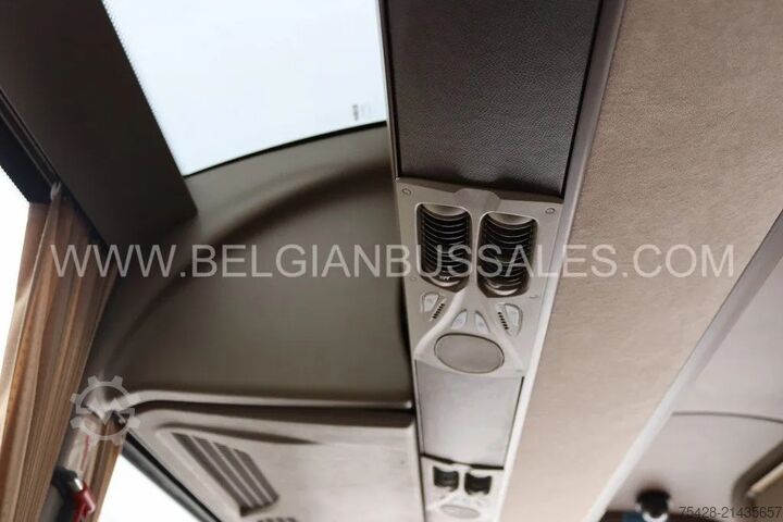 Långfärdsbuss Iveco MAGELYS PRO