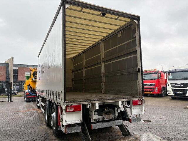 Posuvná plachta DAF XF 105.410 + EURO 5 + 6X2 + LIFT + MANUAL