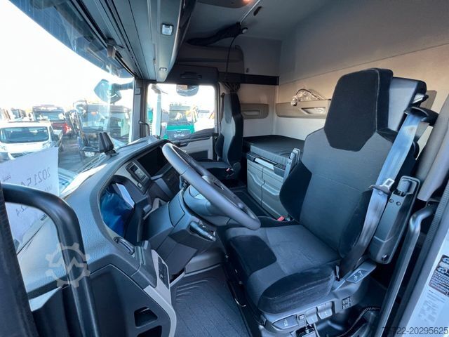 Düz kasa kamyon MAN TGX 26.520 BL 6x2-4 KRAN FASSI SOFORT VERFÜGBAR!