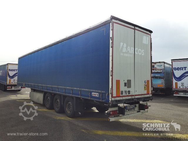 Semi-reboque aberto com lona Schmitz Cargobull Semitrailer Curtainsider Standard