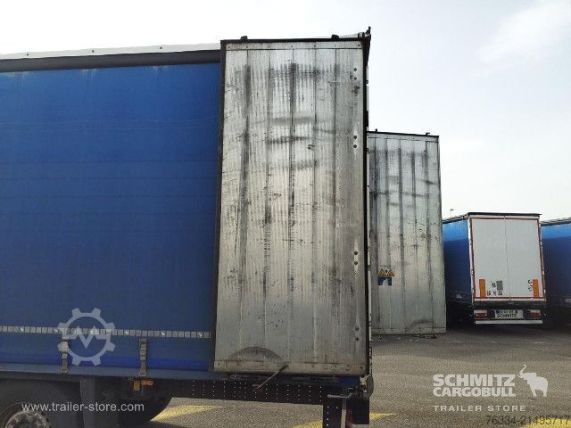 Semi-reboque aberto com lona Schmitz Cargobull Semitrailer Curtainsider Standard