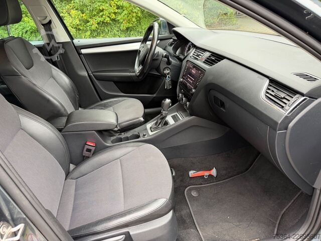 Minibuss SKODA Octavia 1.6 TDI 85 kW Combi DSG Automatik Navi