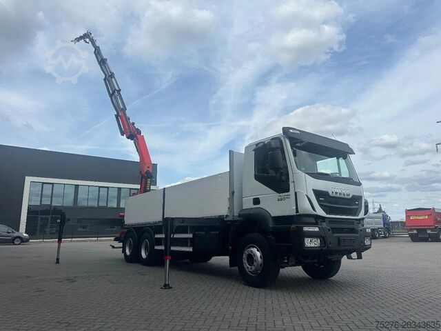 Vrachtwagen met kraan Iveco Trakker 360 6x4 Palfinger PK 33002-EH E + Fly J...