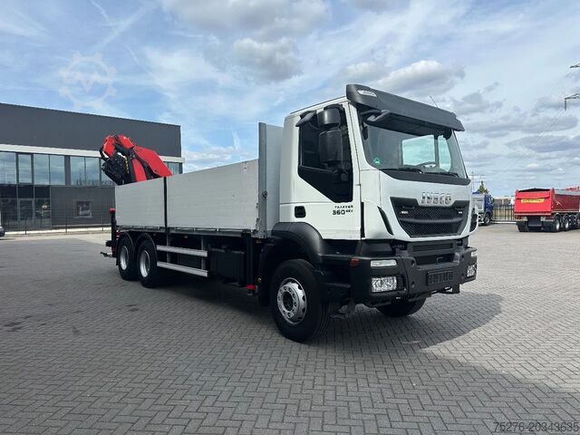Vrachtwagen met kraan Iveco Trakker 360 6x4 Palfinger PK 33002-EH E + Fly J...