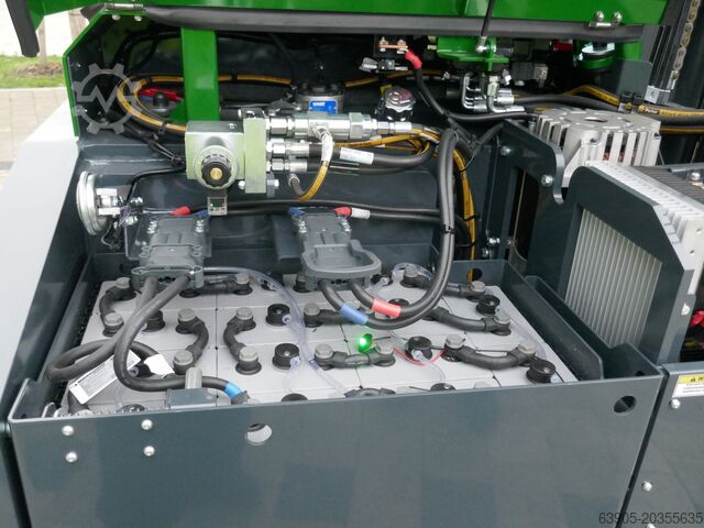 Στοιβακτής 4 κατευθύνσεων Combilift CBE 3000