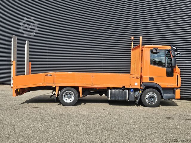 Bergingsvoertuig Iveco 8-160L OPRIJ / MACHINE TRANSPORT