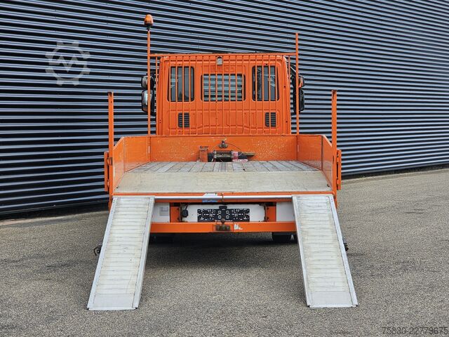 Bergingsvoertuig Iveco 8-160L OPRIJ / MACHINE TRANSPORT