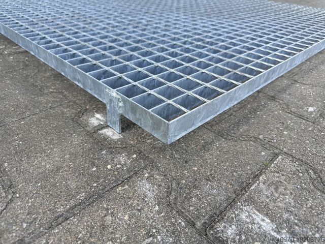 Plankrooster Rasprooster Gesamttiefe: 1.110 mm / Gesamtbreite: 1.130 mm / / MW: 35 x 40 mm / GR-125