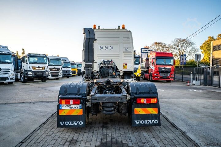 Standard tractor VOLVO FMX 460 GLOB + HYDR