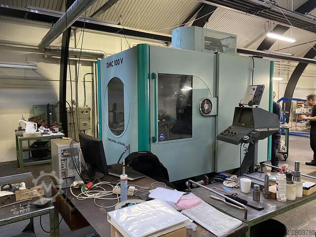 BRUGT VERTIKALT BEARBEJDNINGSCENTER FABR. DMG, MODEL DMC 100 V DMG DMC 100 V