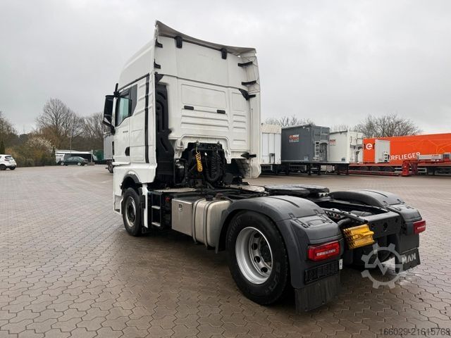 Standard tractor unit MAN TGX 18.510 mit Hydraulik