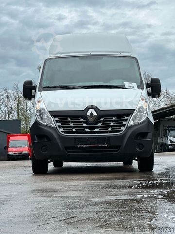 High top van RENAULT Master DCI 135 4x2