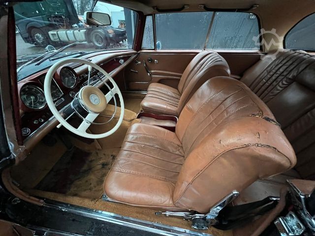 Furgoneta MERCEDES-BENZ 220 SEB/C Coupe