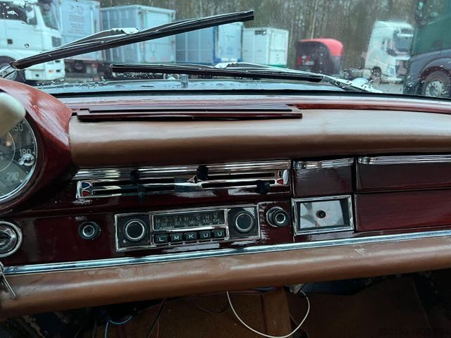 Furgoneta MERCEDES-BENZ 220 SEB/C Coupe