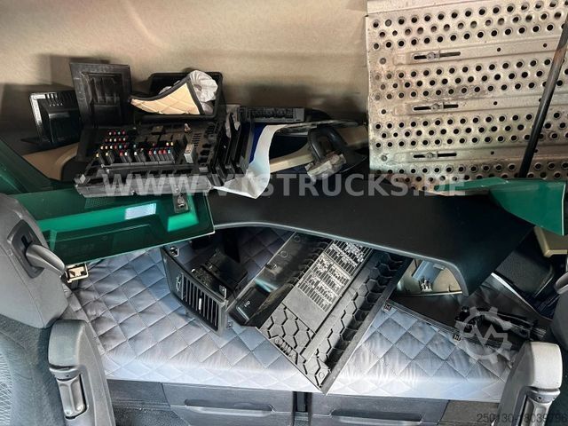 Trator de grande volume MERCEDES-BENZ Actros 1836 LL 4x2 EU6 Retarder *Motorschaden*