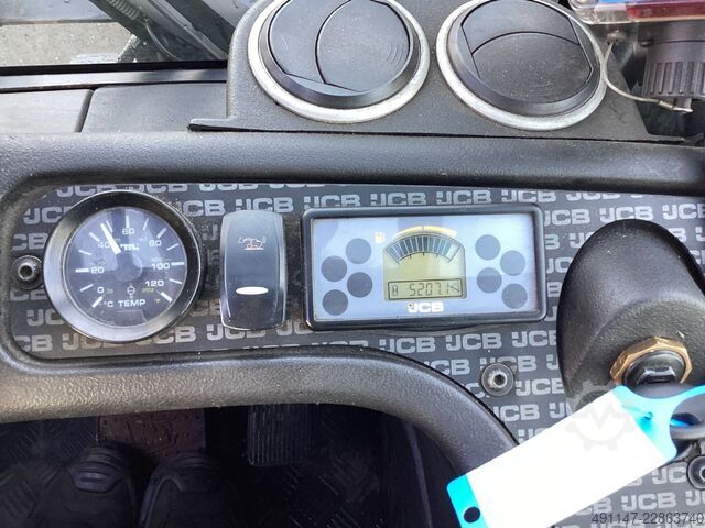 Teleszkópos kezelő JCB TLT35