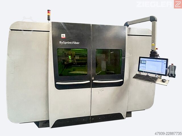 Macchina per il taglio laser con sistema di carico/scarico Bystronic BySprint Fiber 3015 4 kW + ByTrans 3015