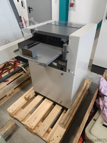 Paper cutting machine Uchida YOKO