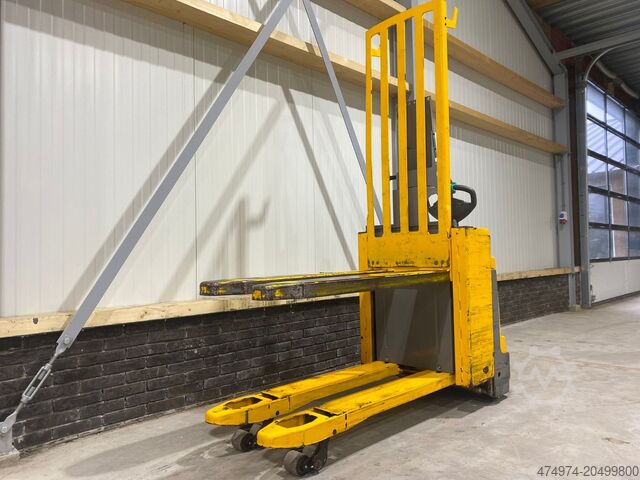 Manual stacker Jungheinrich C20 - 2018