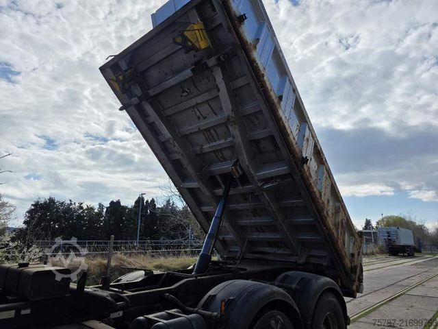 Three-sided tipper truck IVECO AD260T45 6x4 3-Seitenkipper + Winterdienstvorr.