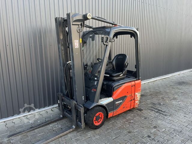 Elektrisk 3 -hjulet gaffeltruck Linde E 15-02