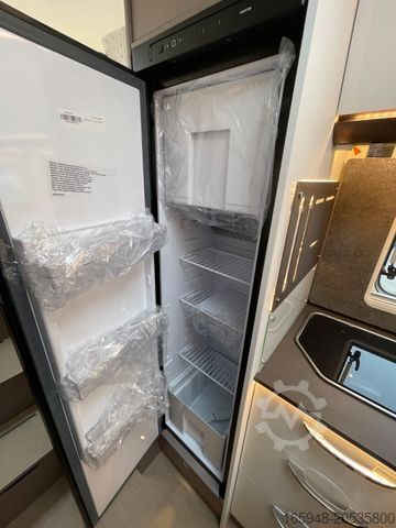 Autocaravana semi-integrada BÜRSTNER Lyseo 690 G Autom. Safety , Solar, Lithium