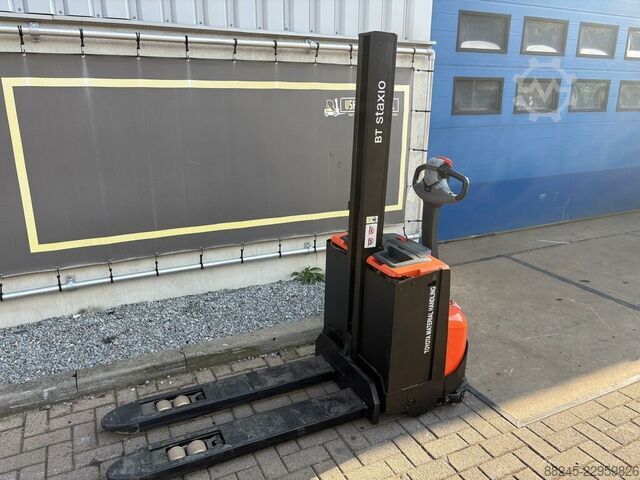 VS-23130 Elektrische stapelaar BT SWE080L initiele lift BT SWE080L