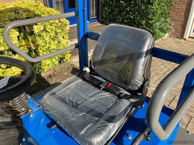 Kerekes rakodó V-Tech 604