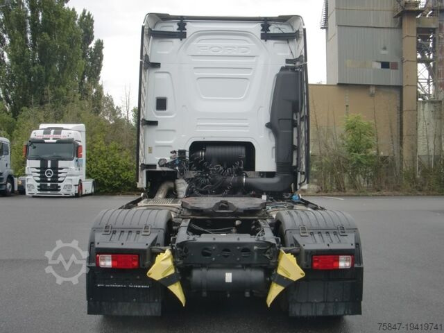 Standardni SZM Ford F-MAX 500 NAVI Alufelgen ACC