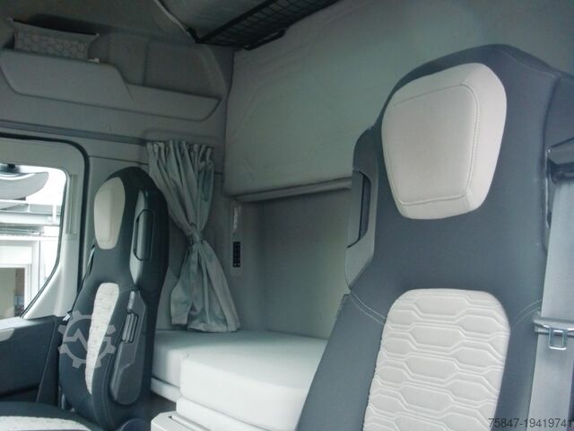 Standardni SZM Ford F-MAX 500 NAVI Alufelgen ACC