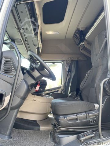 Standard dragbil DAF FT XG 480
