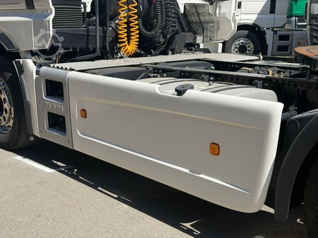 Standard dragbil MAN TGX 18.510 XXL Intarder 2 Tanks ACC LGS Alcoa