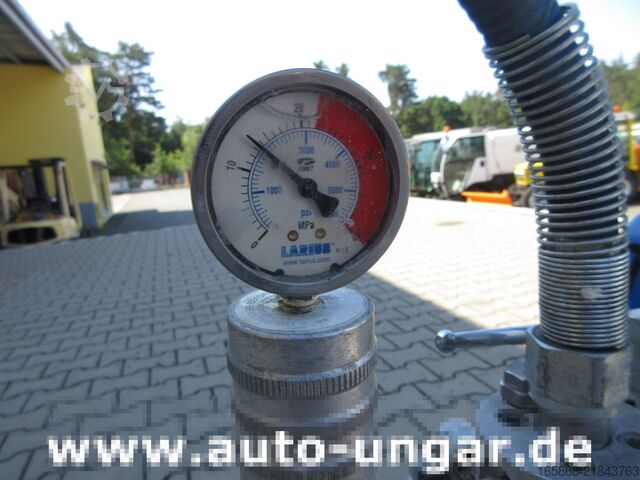 Marcaje rutiere Graco Larius Miro Liner + Airless Roadmarking