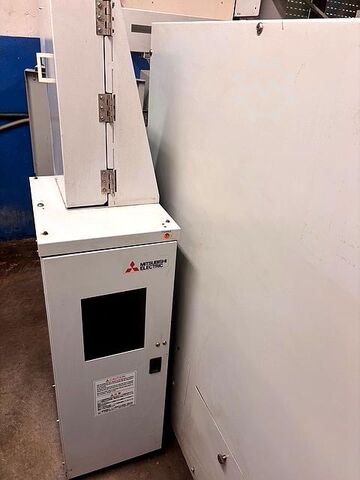 Tel erozyon makinesi Mitsubishi MV2400 S