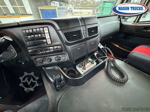 Truck with interchangeable body Iveco Trakker 500