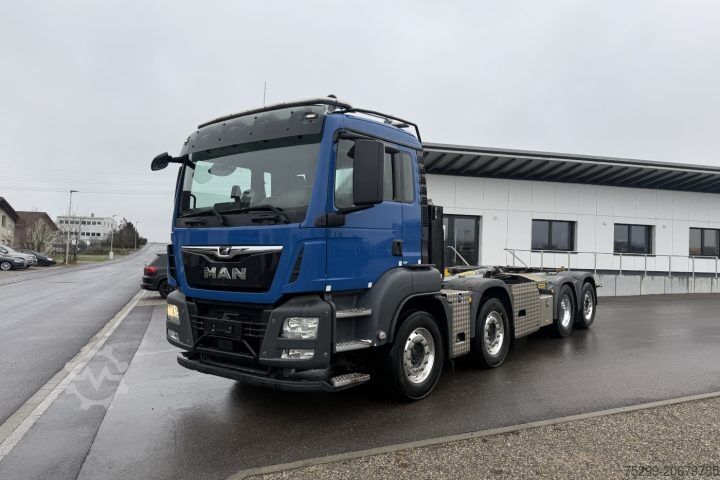 Camião porta-contentores de gancho MAN TGS 35.500 8x2 Palfinger / Swiss-Vehicle