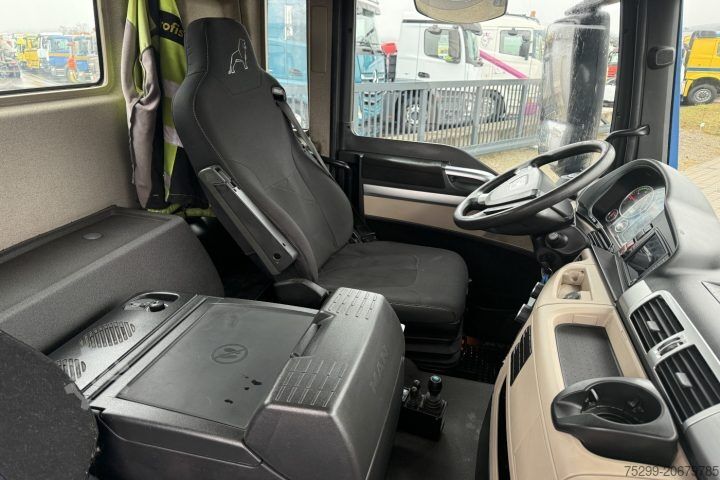 Camião porta-contentores de gancho MAN TGS 35.500 8x2 Palfinger / Swiss-Vehicle