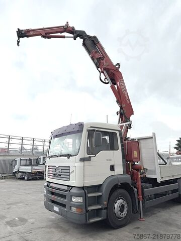 Lastbil med flak MAN TG 360A