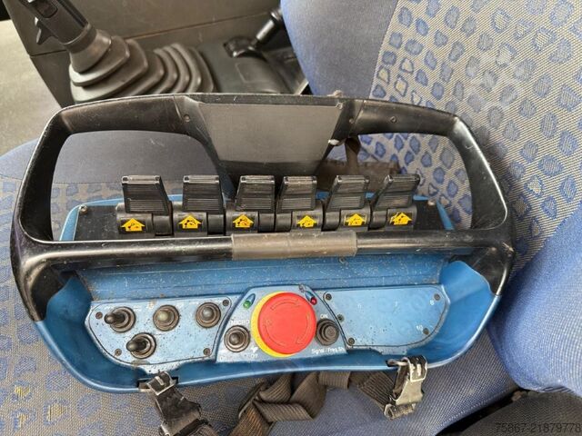 Lastbil med flak MAN TG 360A