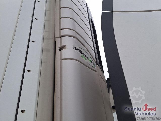 Reefer semitrailer Schmitz Cargobull SCB Kühl!