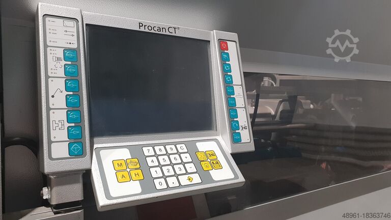 Mașină de turnat prin injecție BOY 90A (102)