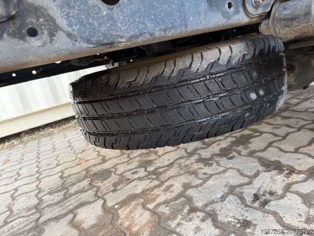 Truck-mounted work platform NISSAN Cabstar mit Klubb K26 Arbeitsbühne / 12 Meter