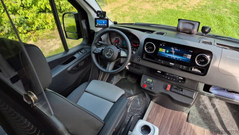 Minibus MERCEDES-BENZ Sprinter 519 Sunset Ferqui Lagerfahrzeug
