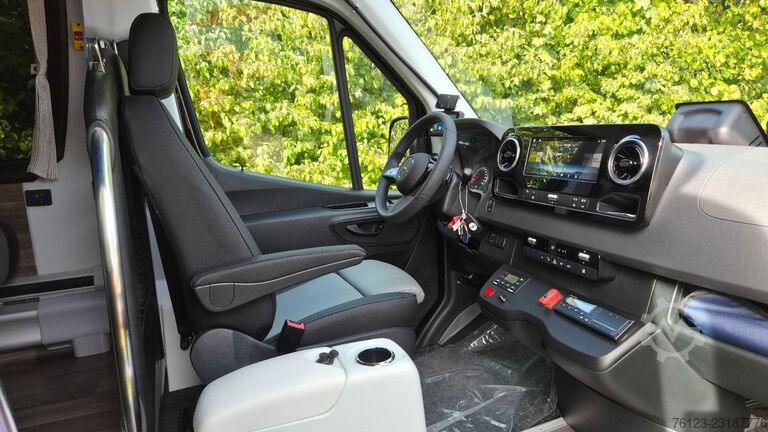Minibus MERCEDES-BENZ Sprinter 519 Sunset Ferqui Lagerfahrzeug