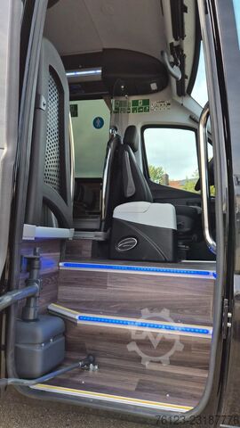 Minibus MERCEDES-BENZ Sprinter 519 Sunset Ferqui Lagerfahrzeug