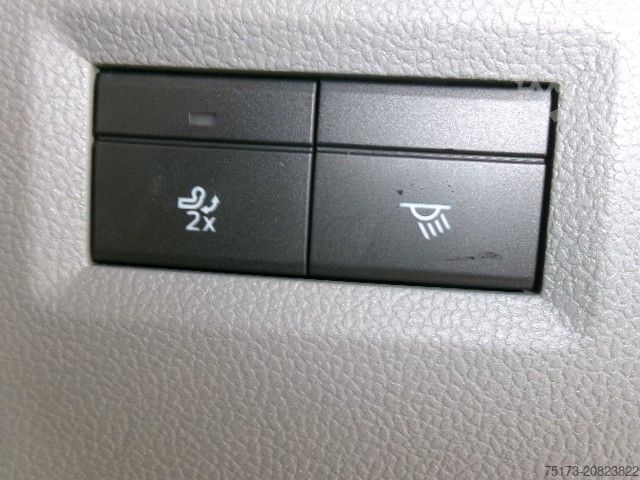 Minibus FORD Tourneo Custom Active 340L2 PHEV 360Kam Exclusiv